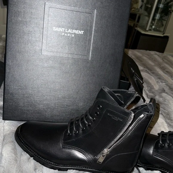Saint Laurent new with box boots size 40 great condition - Picture 13 of 13